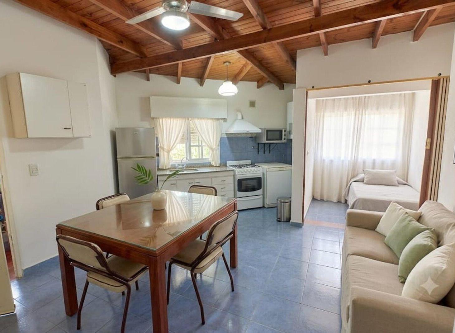 Foto de VENTA PH CASA 3 AMBIENTES CON COCHERA QUILMES, imagen 2