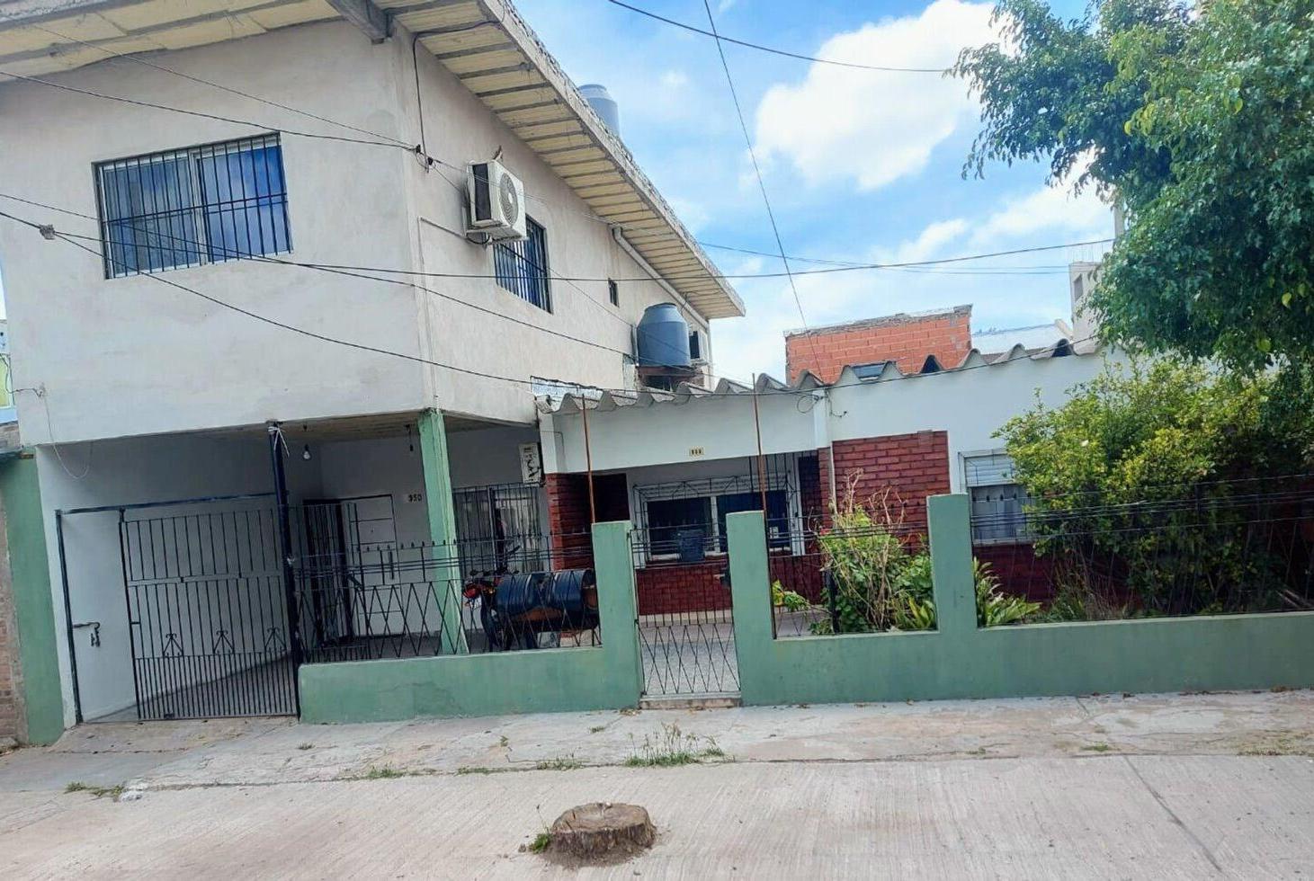Foto de VENTA LOTE CON 2 CASAS Y PATIO, BERAZATEGUI, imagen 2