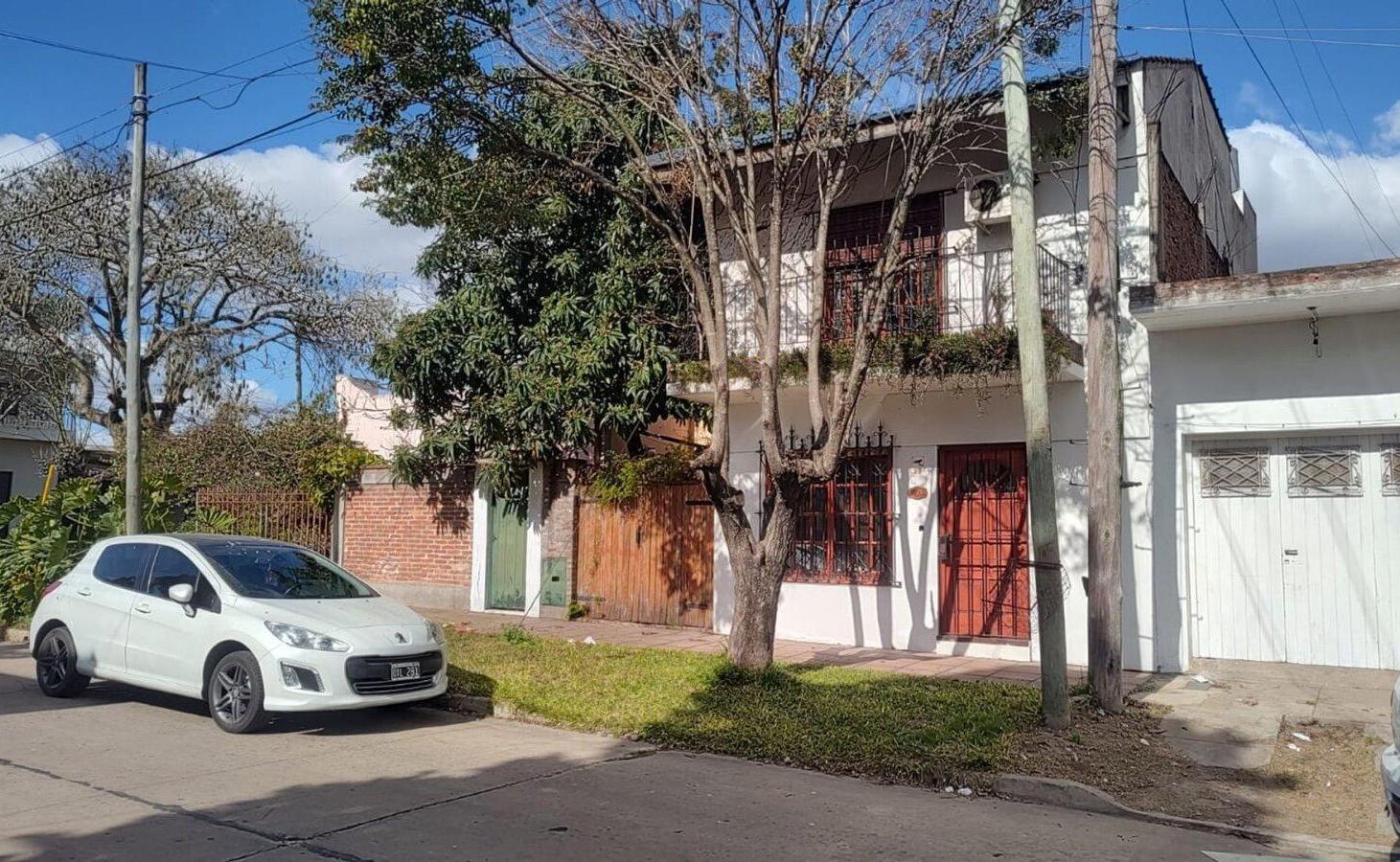 Foto de VENTA 2 CASAS 4 Y 3 AMB. QUILMES, imagen 4