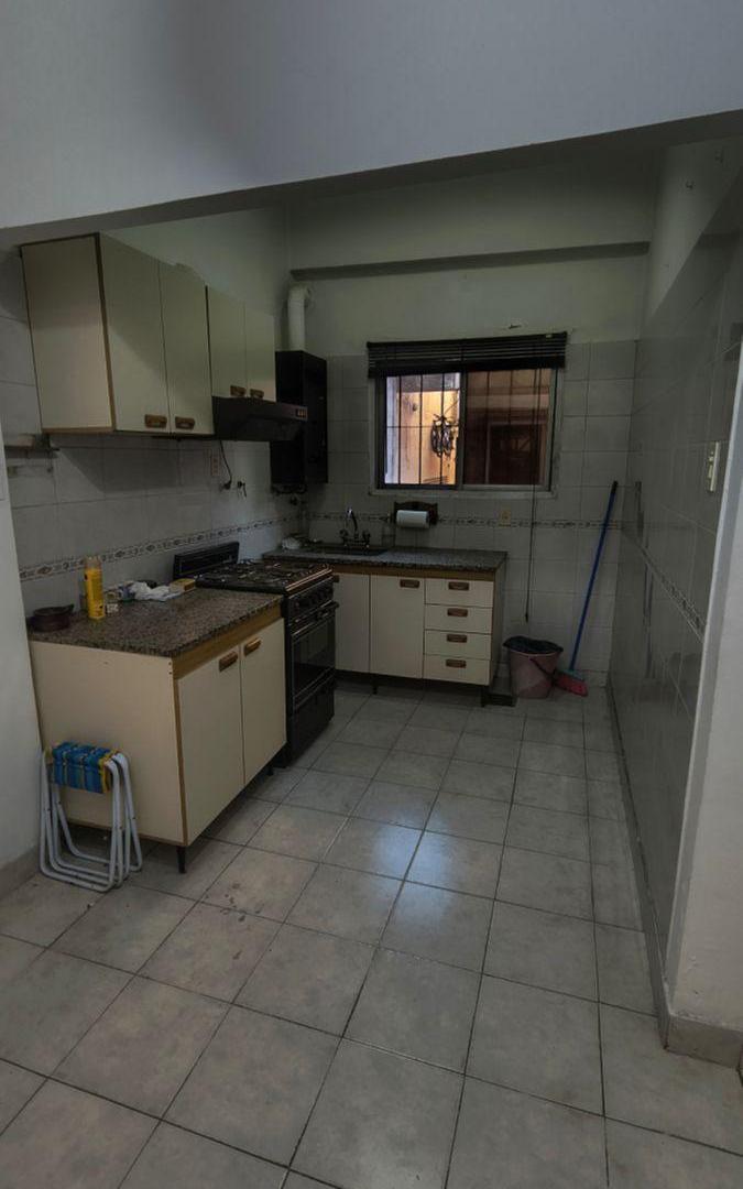 Foto de EXCELENTE PH DE 3 AMBIENTES CON PATIO Y TERRAZA SIN EXPENSAS.-, imagen 5