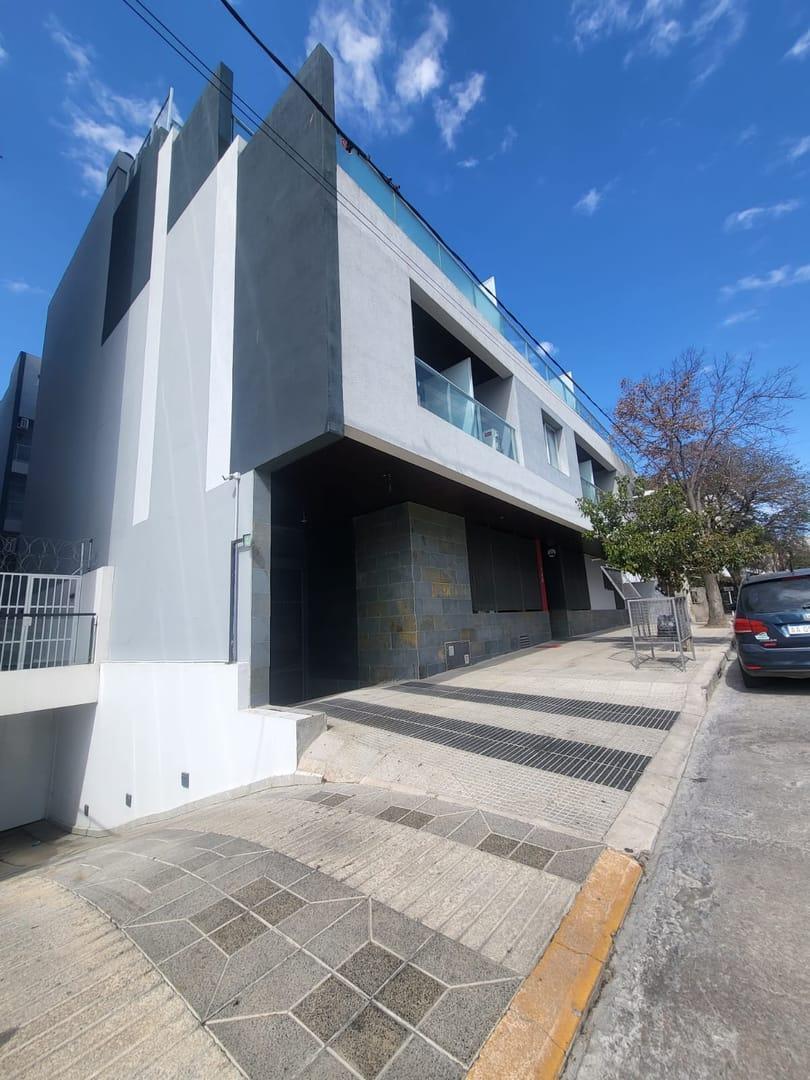 Foto de DEPARTAMENTO en VENTA de 3 DORMITORIOS en Villa Carlos Paz, imagen 3
