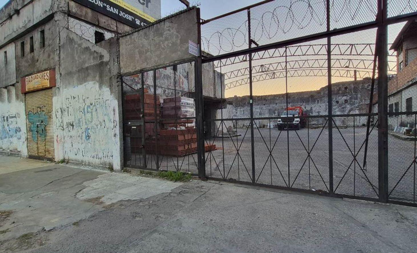 Foto de LOTE/DEPOSITO COMERCIAL AV. SAN MARTIN CASEROS, imagen 2
