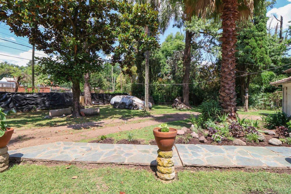 Foto de CASA EN VENTA SOBRE LOTE DE 1640 m² APTO CREDITO, imagen 4