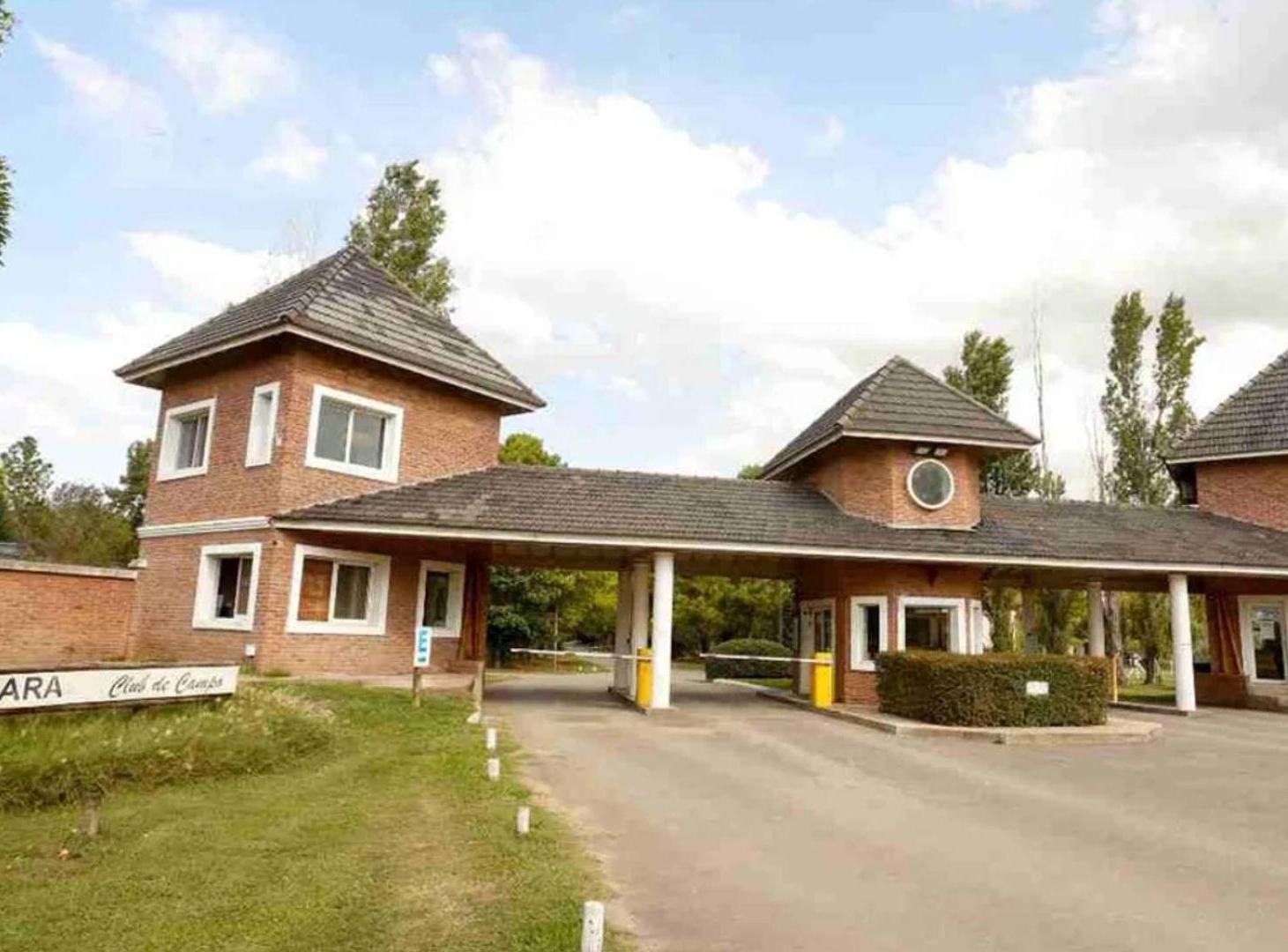 Foto de CASA EN VENTA EN CLUB CAMPO LA TAQUARA, CAÑUELAS, imagen 2