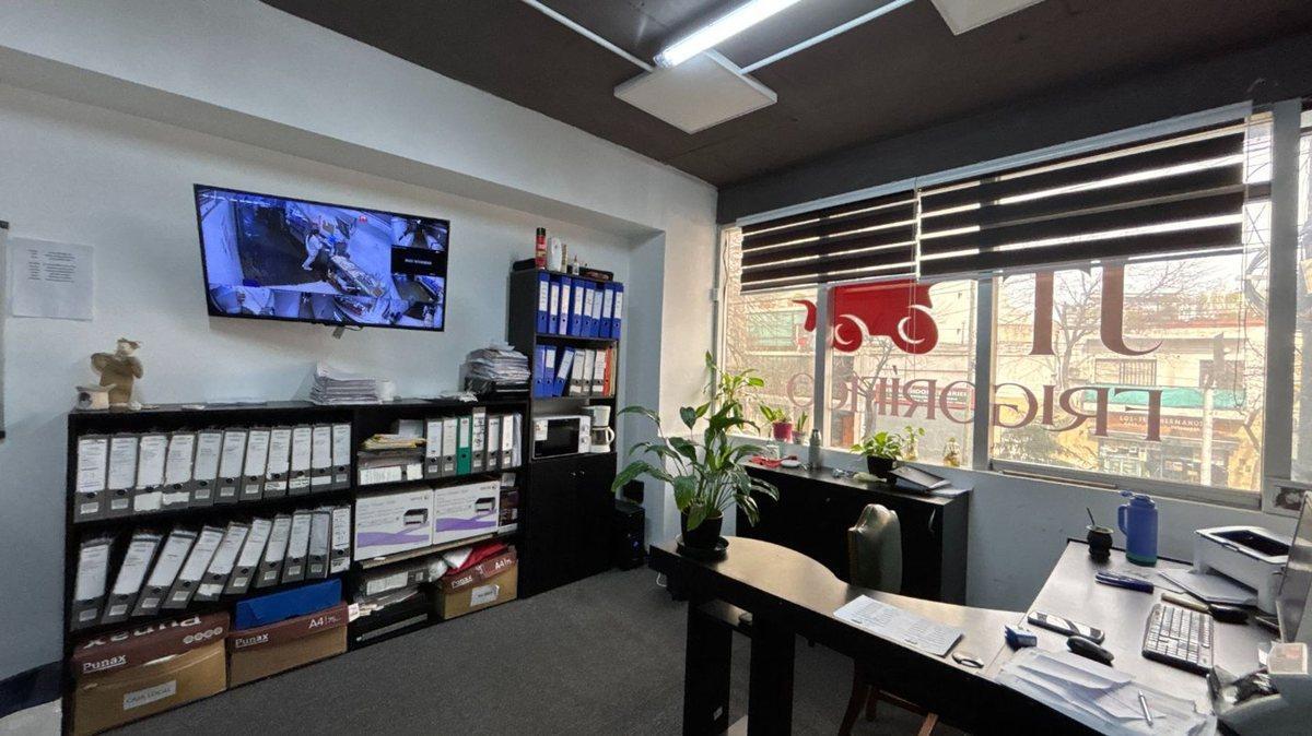 Foto de Venta Local comercial con oficina en Monserrat, imagen 4