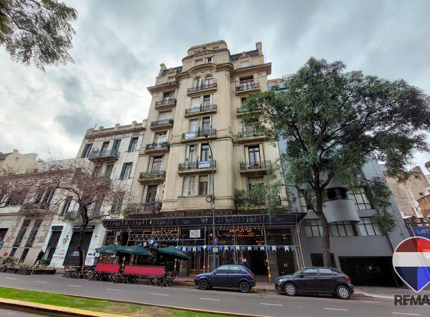 Foto de VENTA EXCELENTE DEPTO 2 AMB Y 1/2 EN SAN TELMO, imagen 2