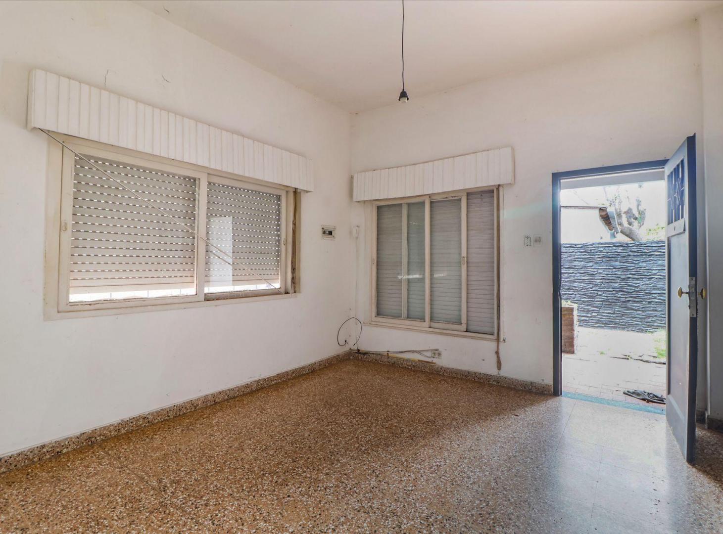 Foto de Casa en Venta + Depto con patio en Hurlingham, imagen 4