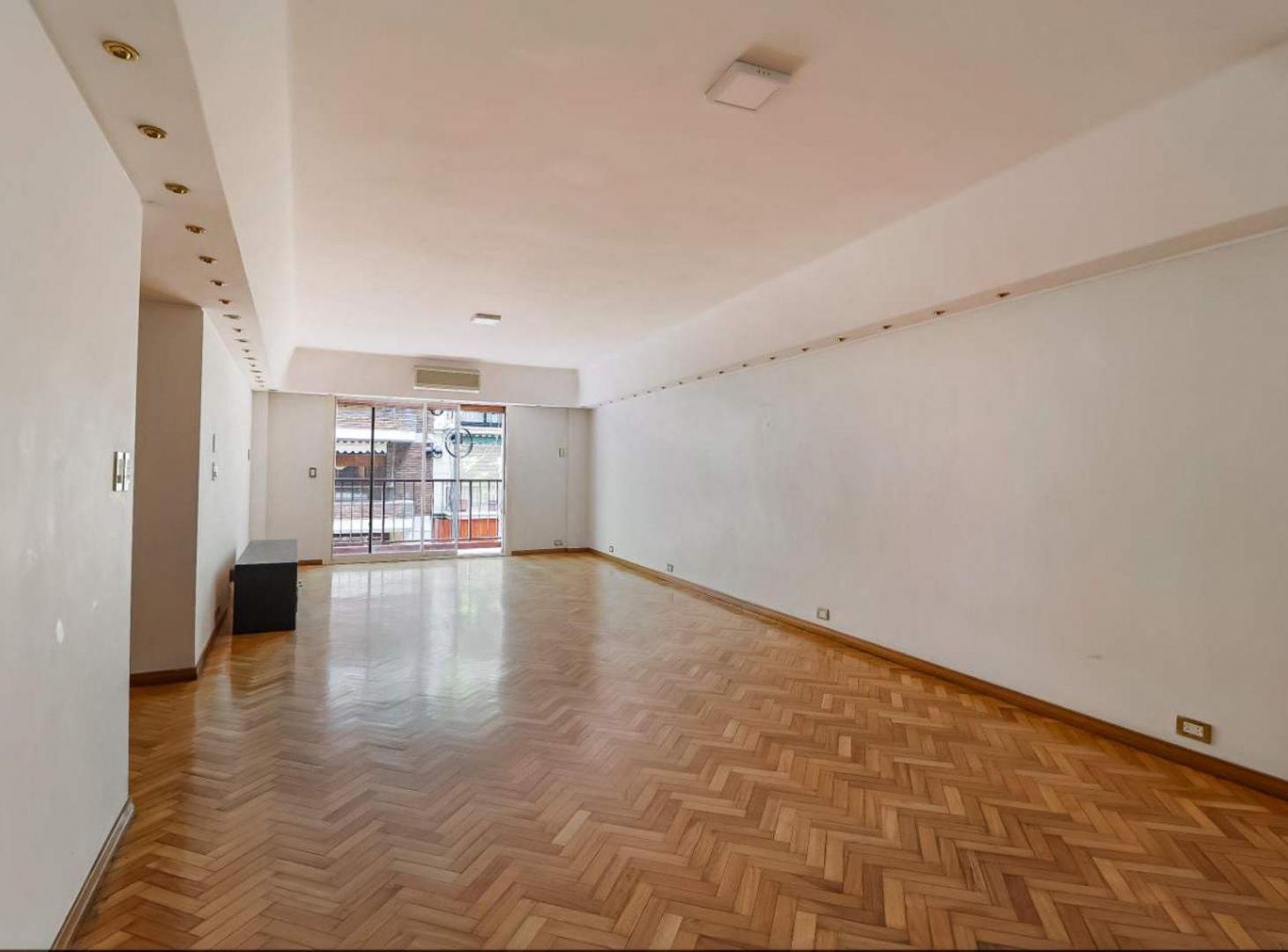 Foto de DEPARTAMENTO 4 AMBIENTES EN VENTA EN RECOLETA, imagen 2