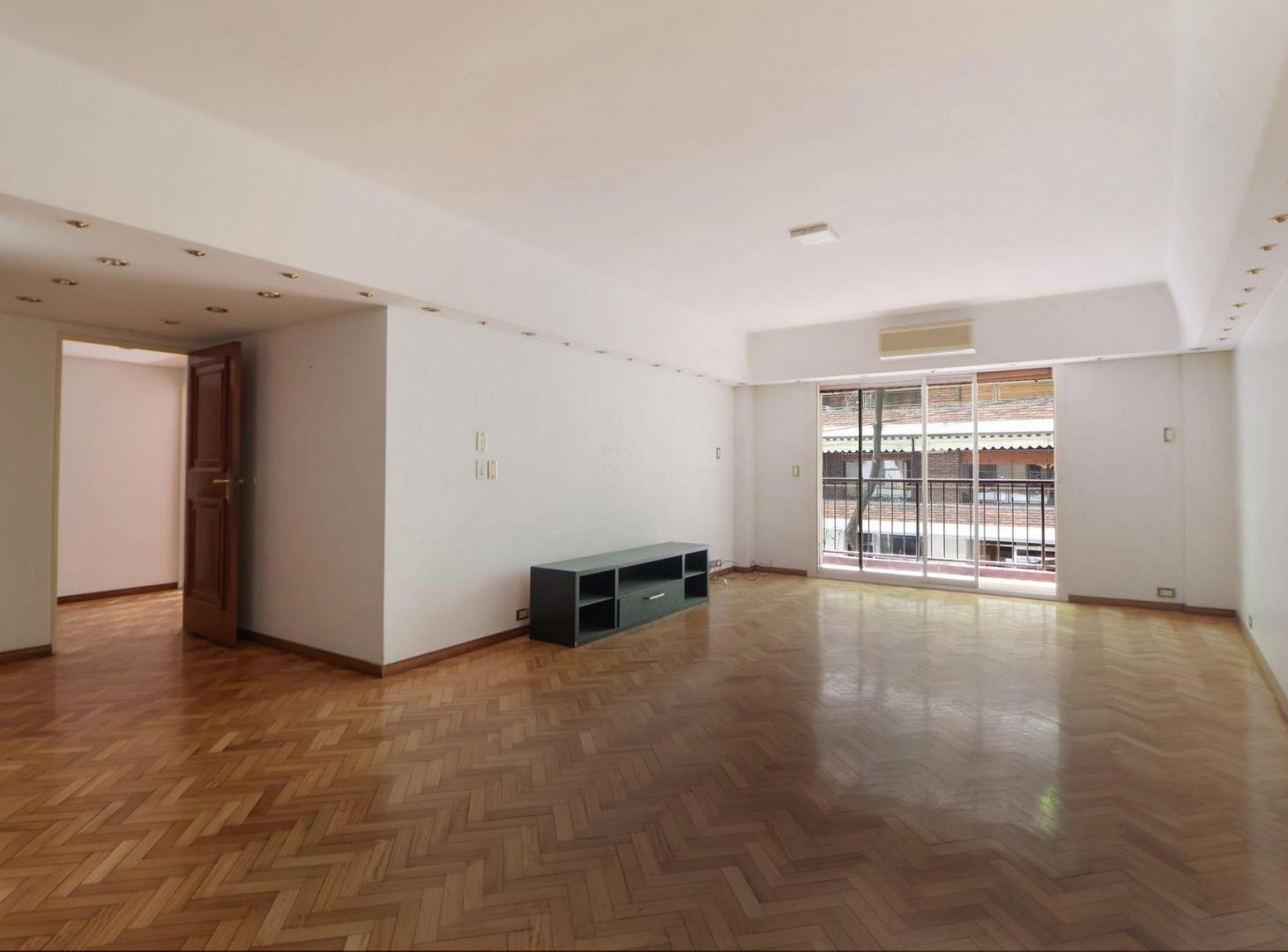 Foto de DEPARTAMENTO 4 AMBIENTES EN VENTA EN RECOLETA, imagen 3