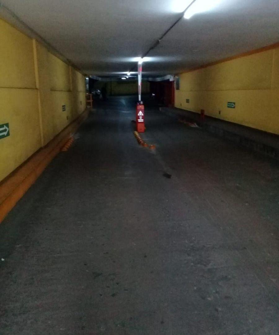 Foto de OPORTUNIDAD!!! VENDO COCHERA EN EL CENTRO DE CÓRDOBA (SAN JERÓNIMO, imagen 2
