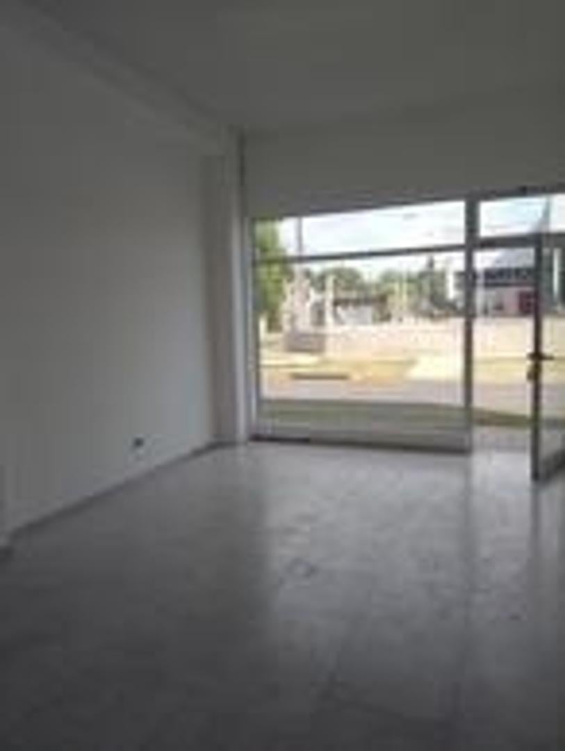 Foto de EXCELENTE LOCAL COMERCIAL, imagen 1