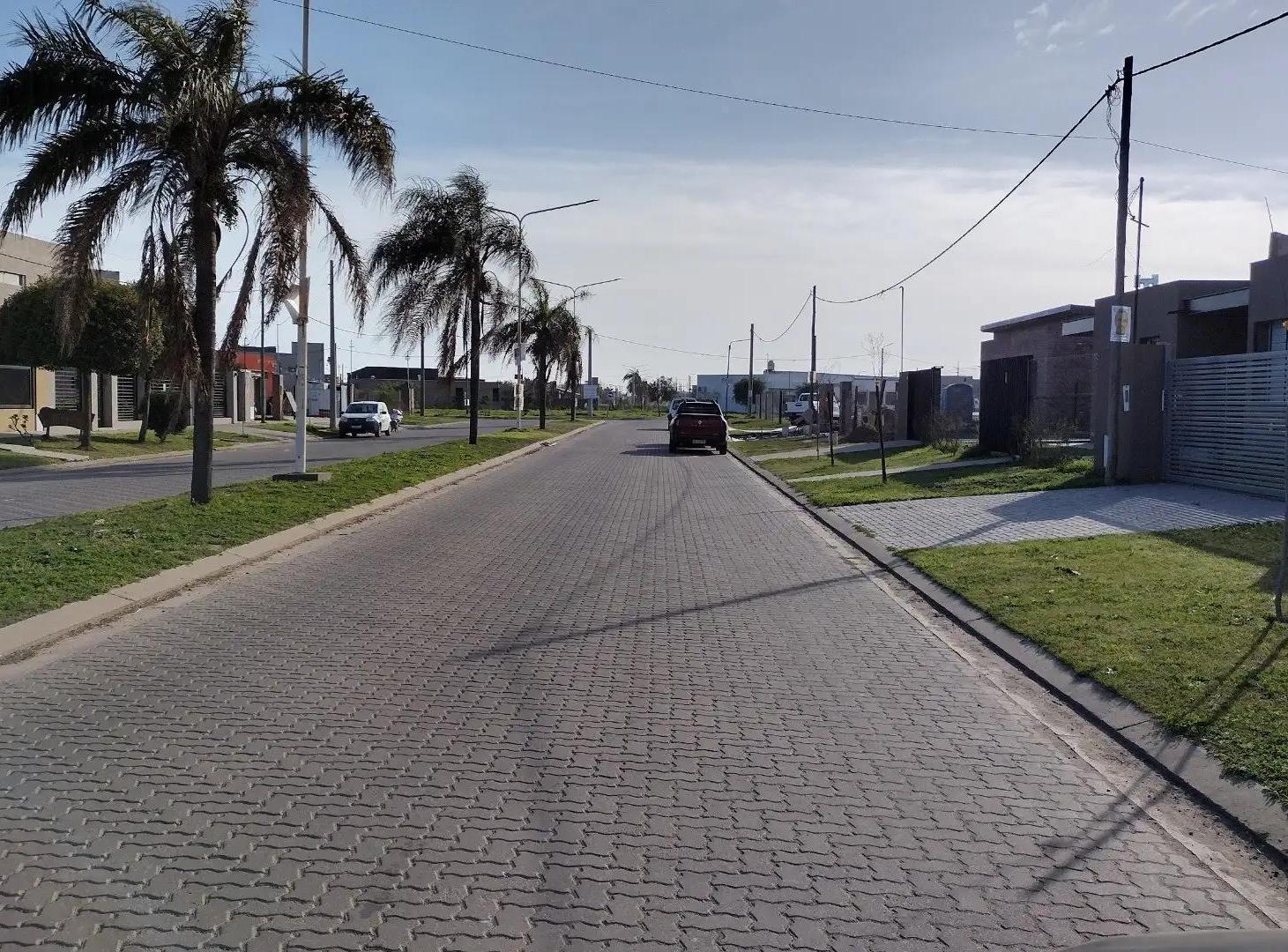 Foto de Oportunidad 2 lotes en pleno corazon de Roldan ( 600m2 ) A, imagen 1