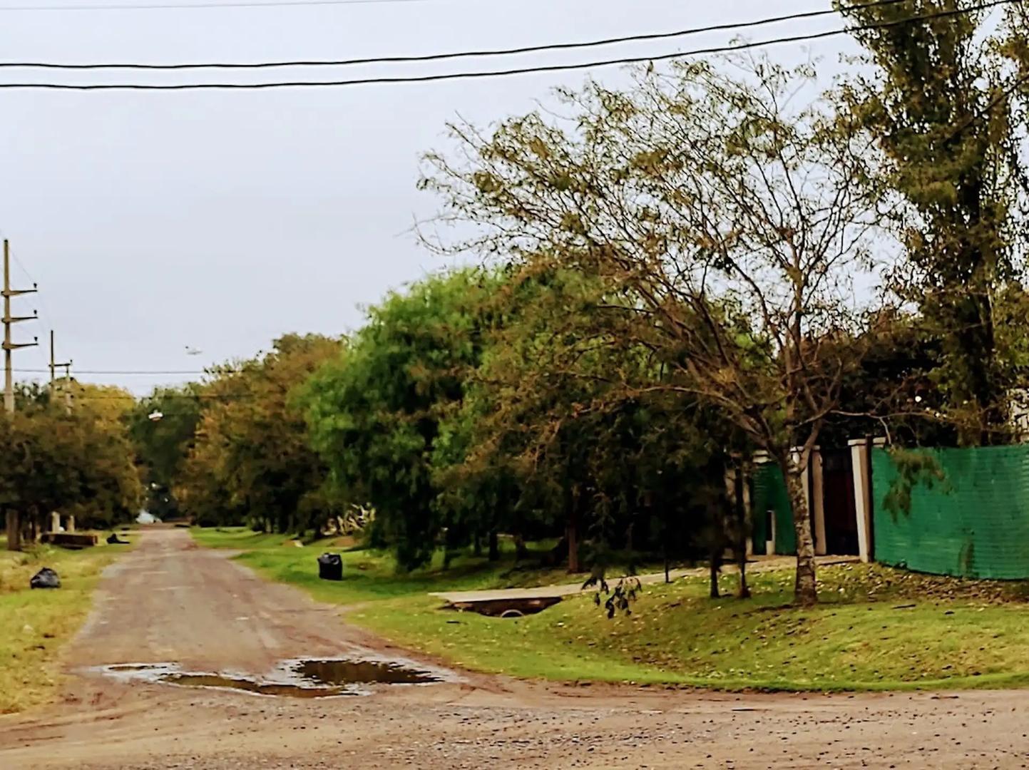 Foto de Excelente lote residencial en esquina .Funes Town., imagen 2