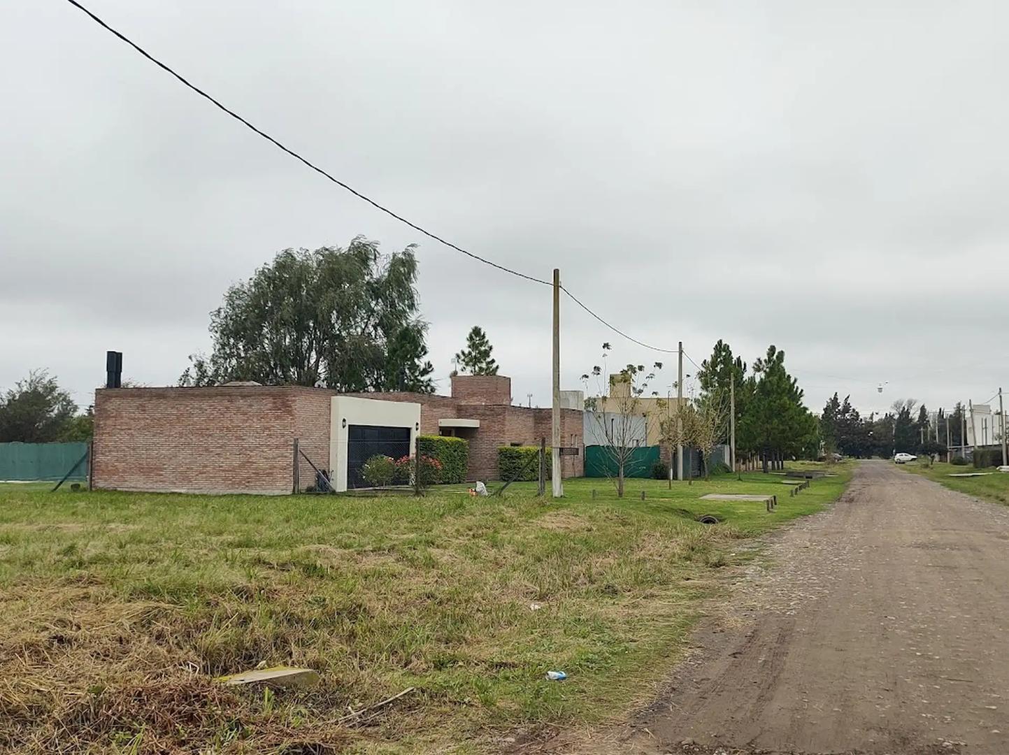 Foto de Excelente lote residencial en esquina .Funes Town., imagen 4