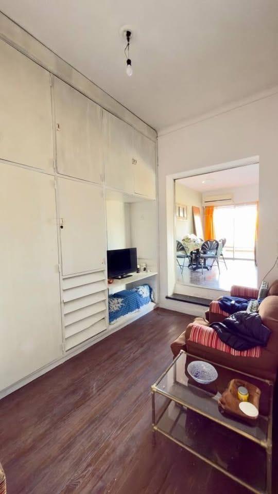 Foto de VENDO. Casa y departamento céntrico. Concordia, ER., imagen 5