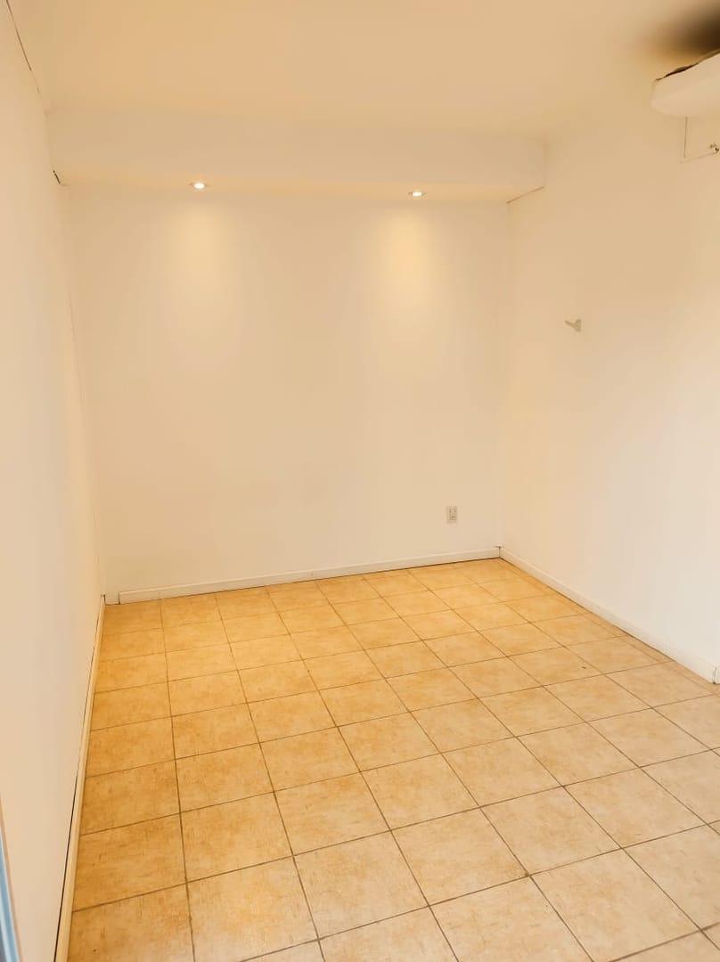 Foto de VENDO. Propiedad con locales y departamento céntrico. Concordia, ER., imagen 4