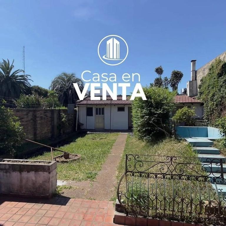 Foto de VENDO. Casa semi céntrica. Concordia, ER., imagen 1