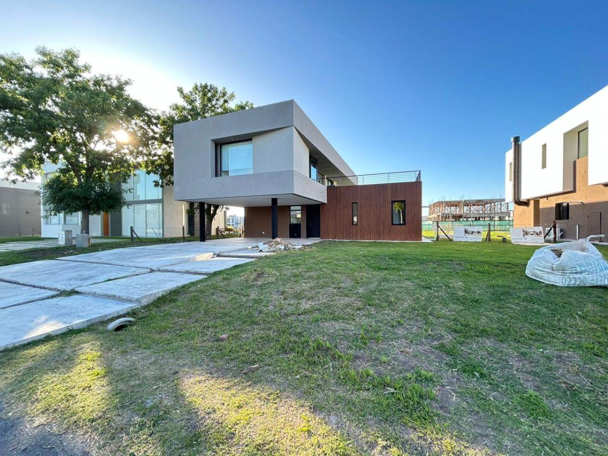 Foto de Casa en venta en Greenville Polo & Resort, imagen 1