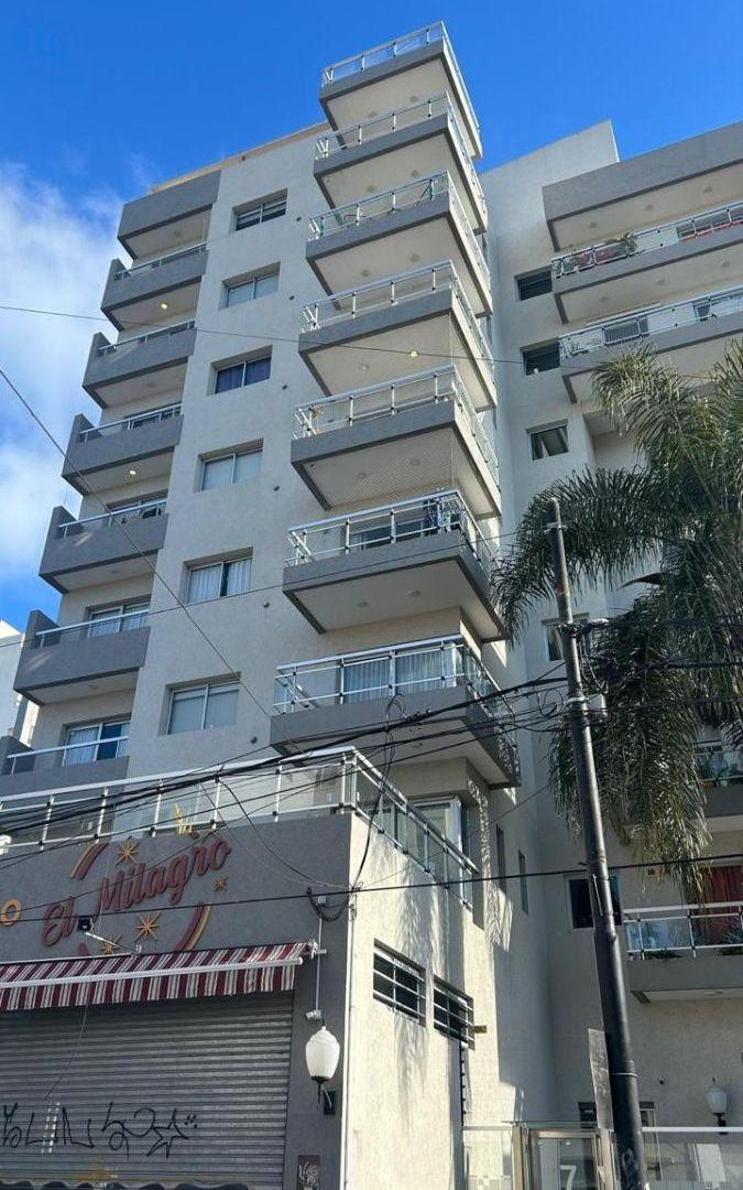 Foto de Departamento en venta a metros de la plaza Ducilo!, imagen 2