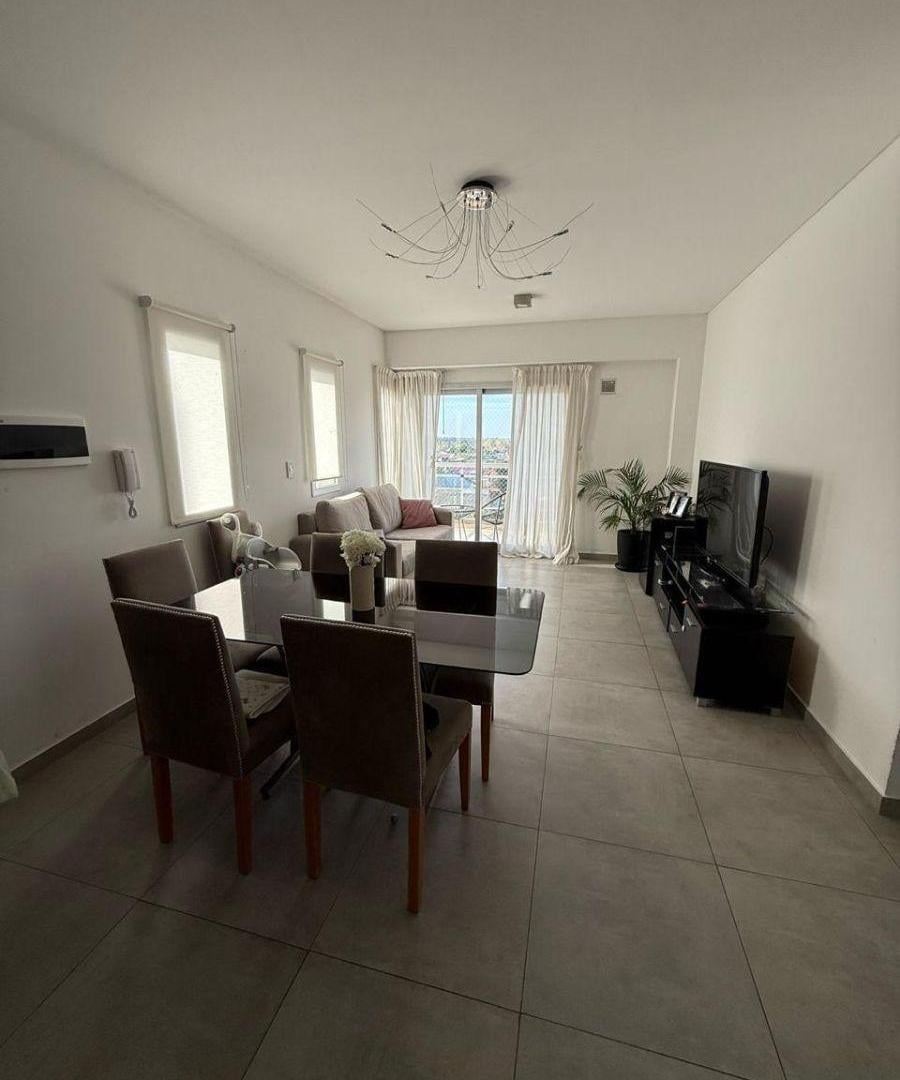 Foto de Departamento en venta a metros de la plaza Ducilo!, imagen 1