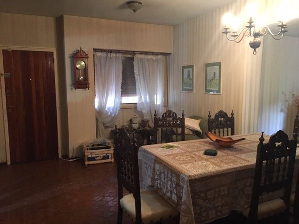 Foto de Casa en venta en el centro de Quilmes, imagen 3