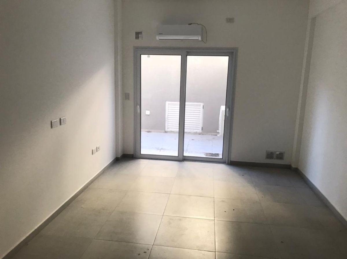 Foto de Departamento en Alquiler en Bernal, imagen 3