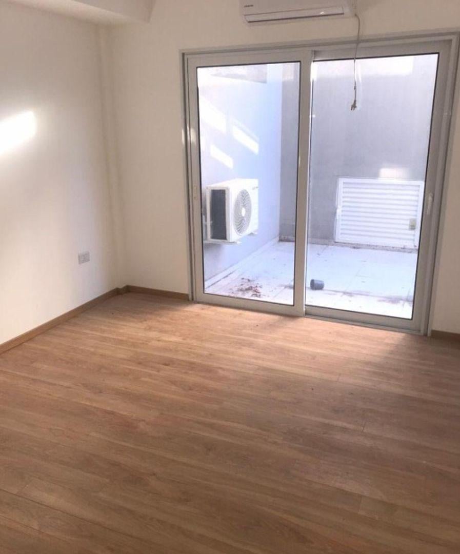 Foto de Departamento en Alquiler en Bernal, imagen 2