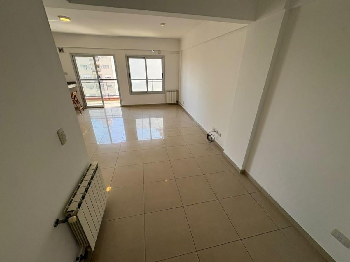 Foto de Departamento en Alquiler en Quilmes Centro, imagen 2