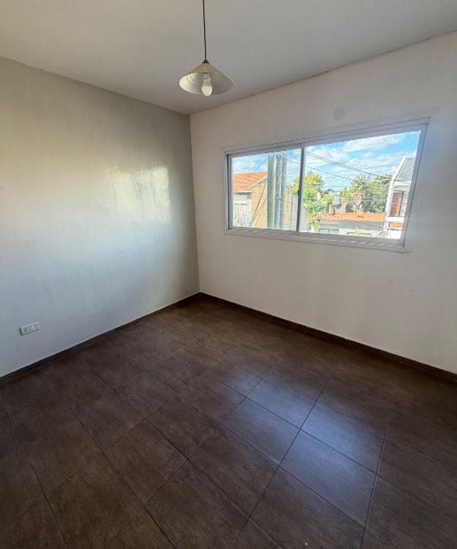 Foto de Departamento en Alquiler en Ezpeleta, imagen 5