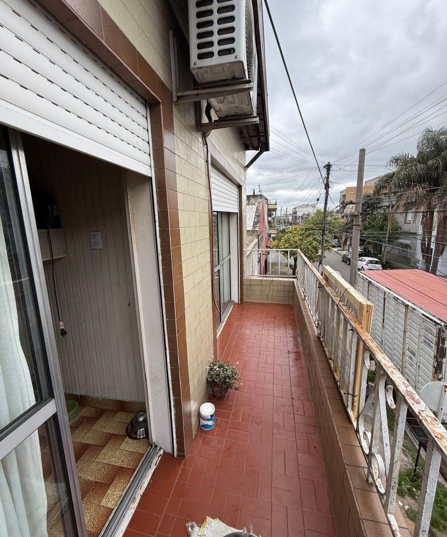 Foto de PH DE 4 AMBIENTES CON PATIO – LOMAS DEL MIRADOR, imagen 4