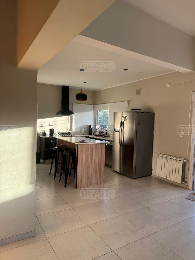 Foto de Casa en Venta en Lujan De Cuyo, Mendoza, Argentina, imagen 4