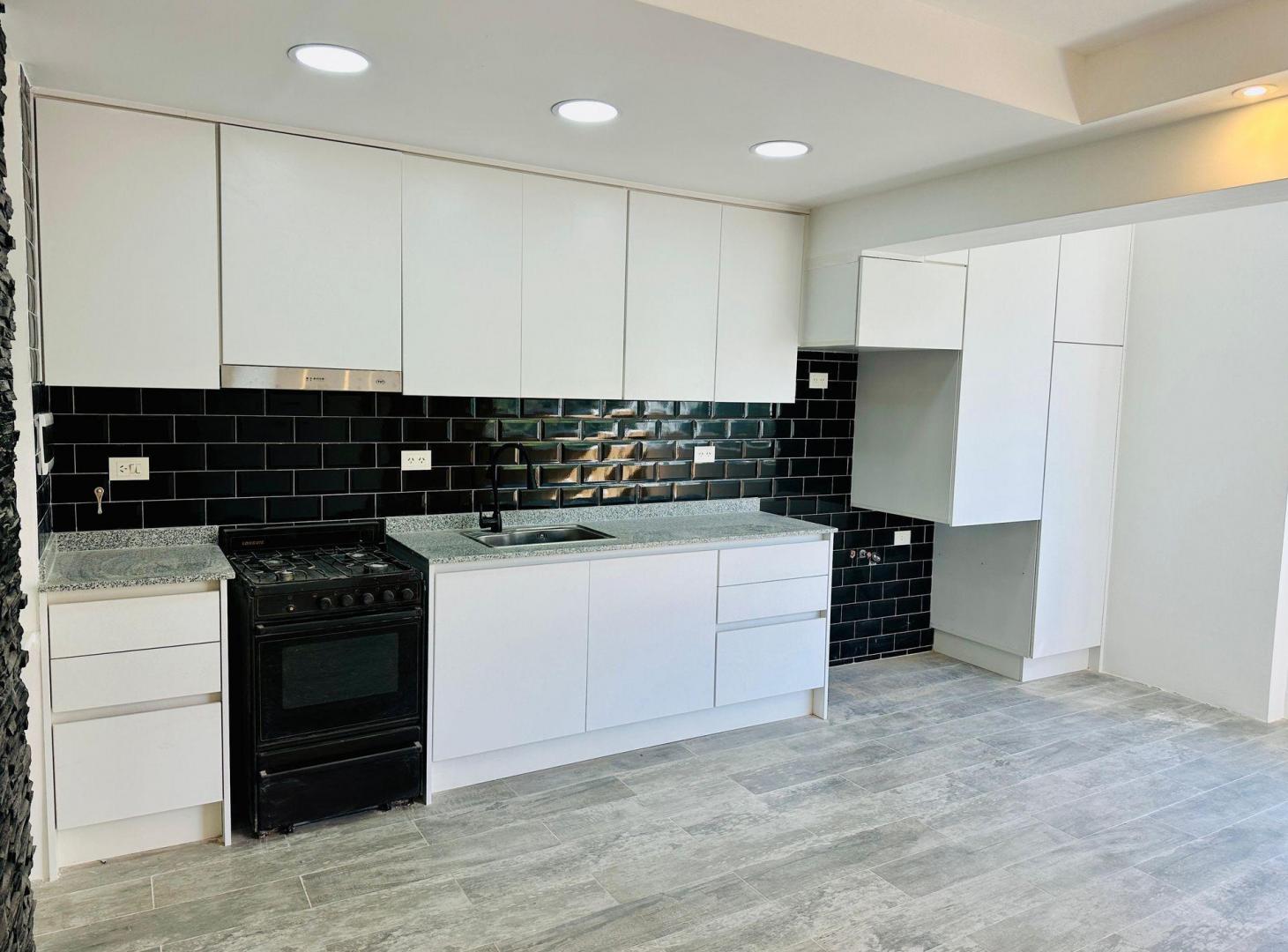 Foto de DEPTO A NUEVO 3 DORM VENTA DUEÑO ACEPTA PERMUTA, imagen 3