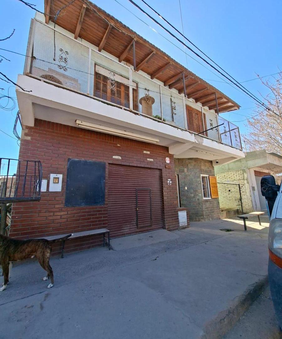 Foto de En Venta | Local Comercial + Duplex | Barrio Don Antonio | Plottier, imagen 1