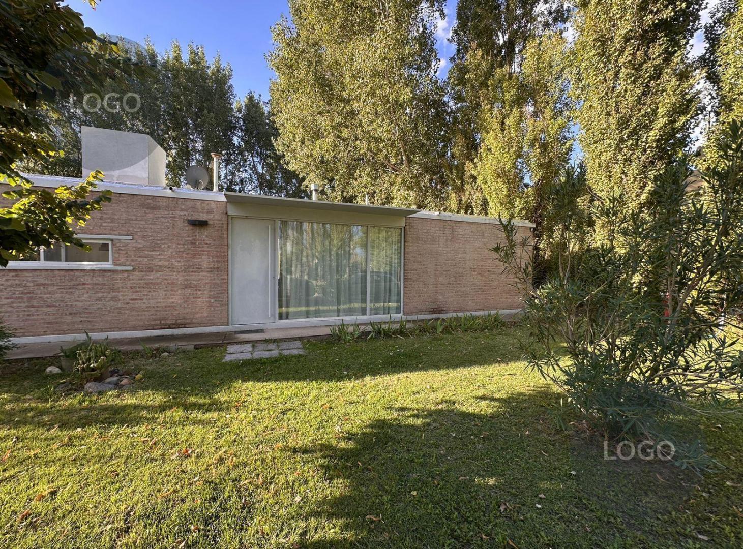 Foto de En Venta | Casa de 2 Dormitorios + Estudio con Patio y Parrilla | B°, imagen 3