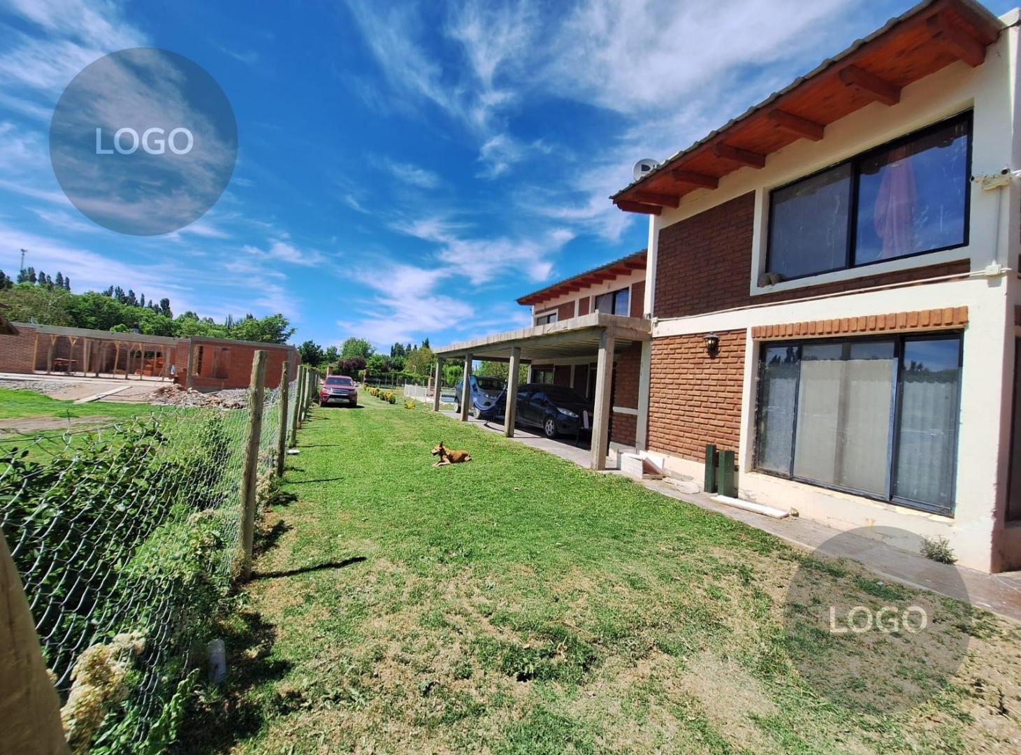 Foto de En Venta | Casa de 5 Dormitorios con Galpón y Piscina | Cinco Saltos, imagen 2