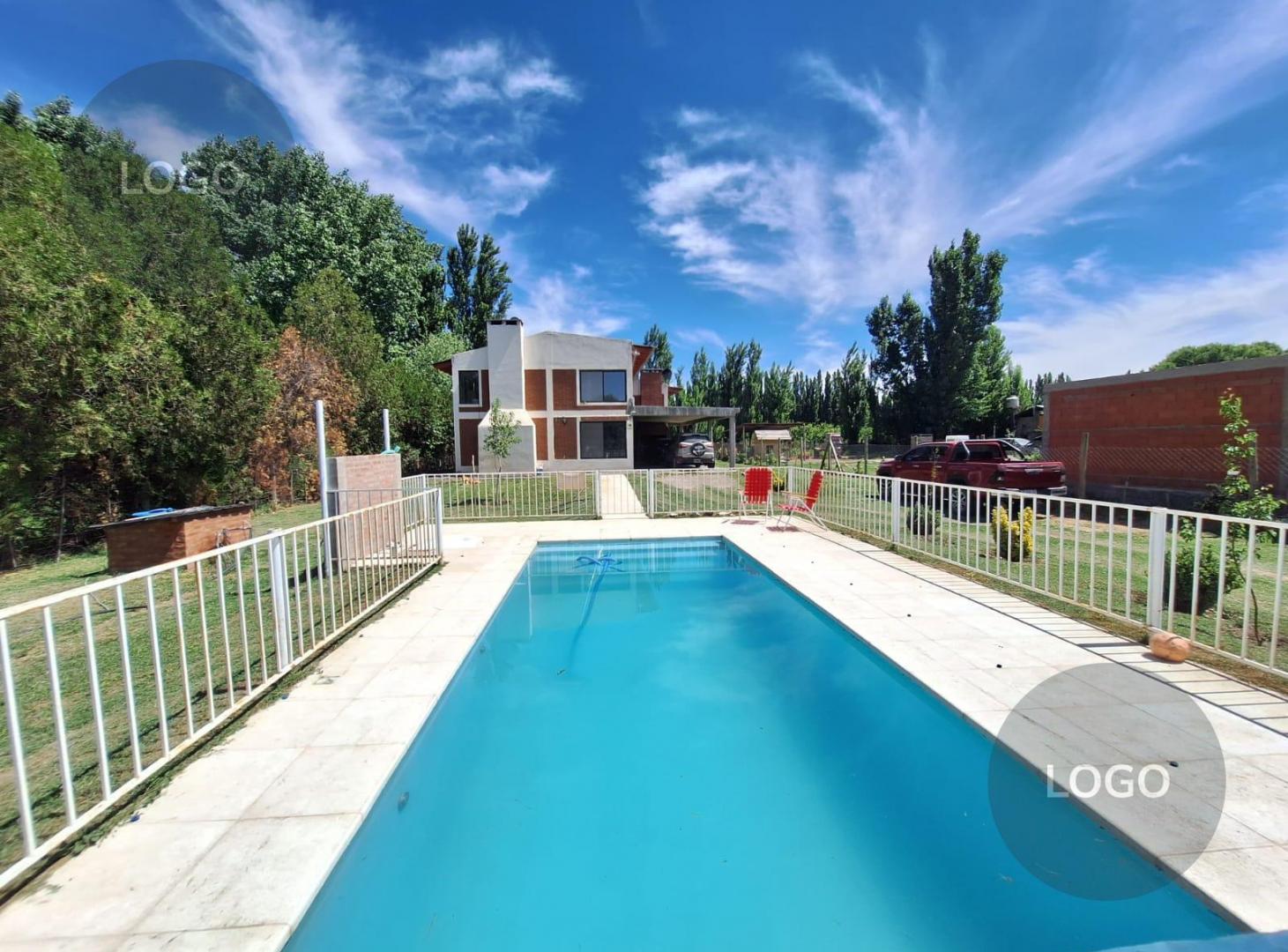 Foto de En Venta | Casa de 5 Dormitorios con Galpón y Piscina | Cinco Saltos, imagen 3