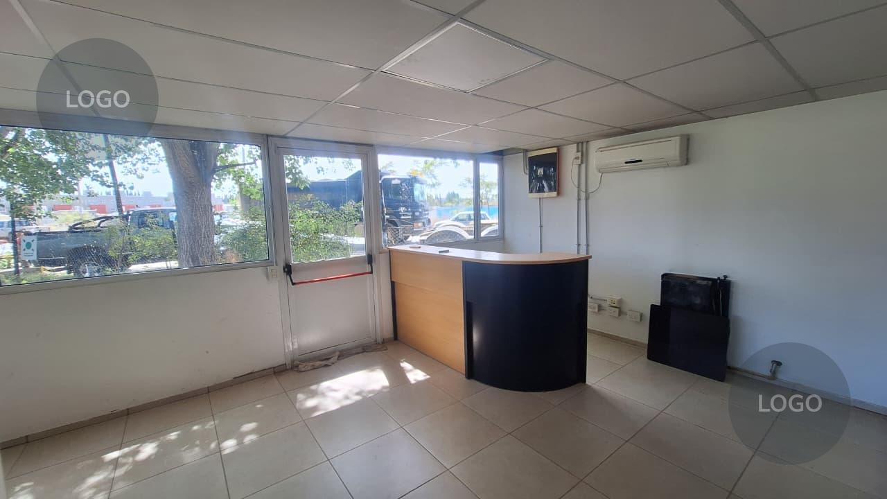 Foto de En Venta | Base Operativa Industrial de 10.100 m² con Galpón y Oficinas, imagen 5