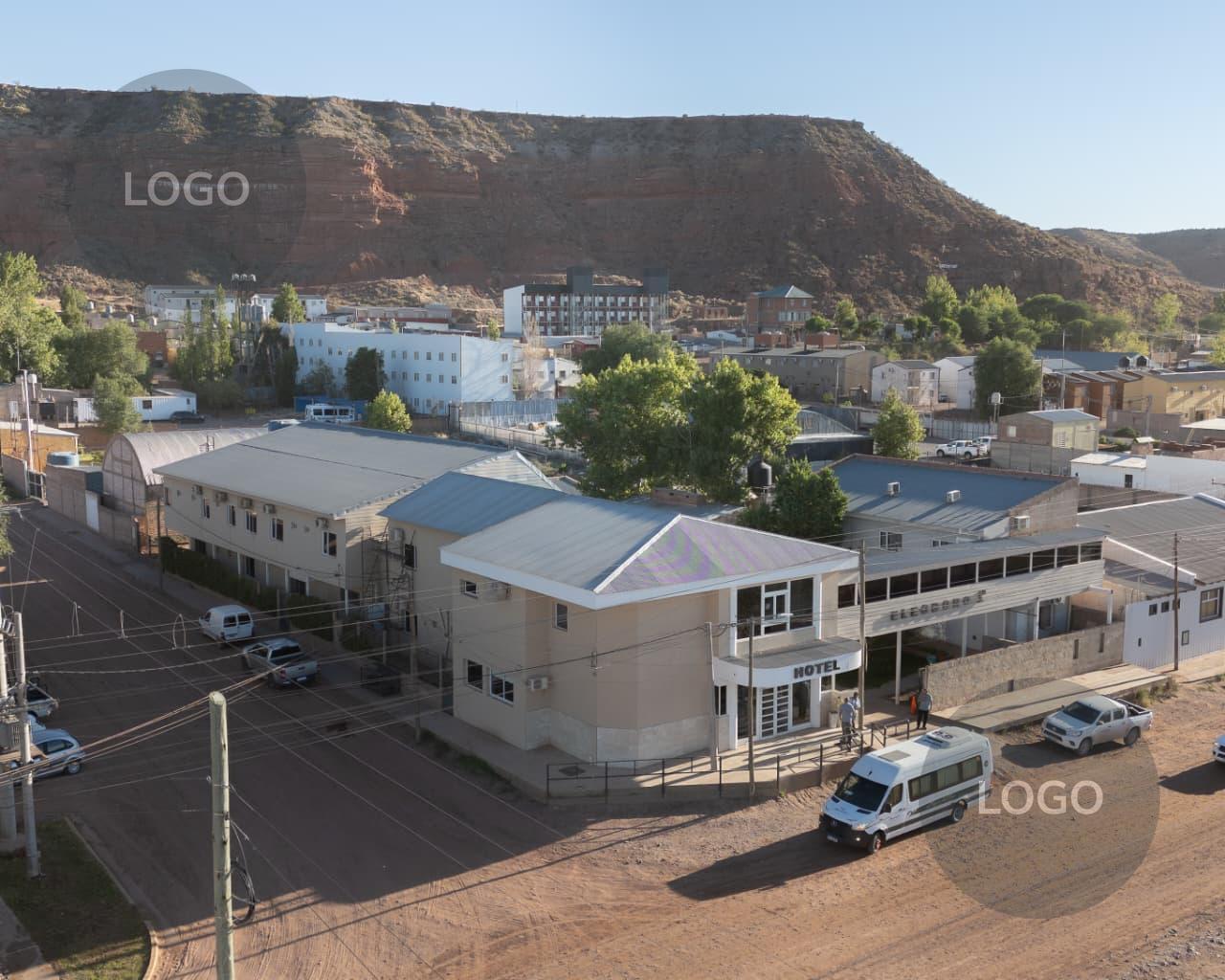 Foto de En Venta | Hotel Corporativo de 1.449 m² sobre Ruta 7 con 37, imagen 1