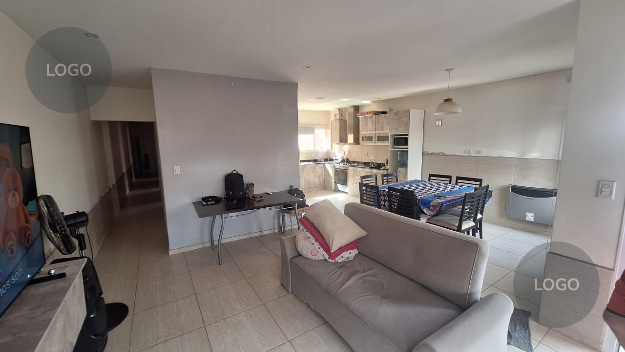 Foto de En Venta | Casa de 3 Dormitorios | Barrio Bardas del Sol | Plottier, imagen 4