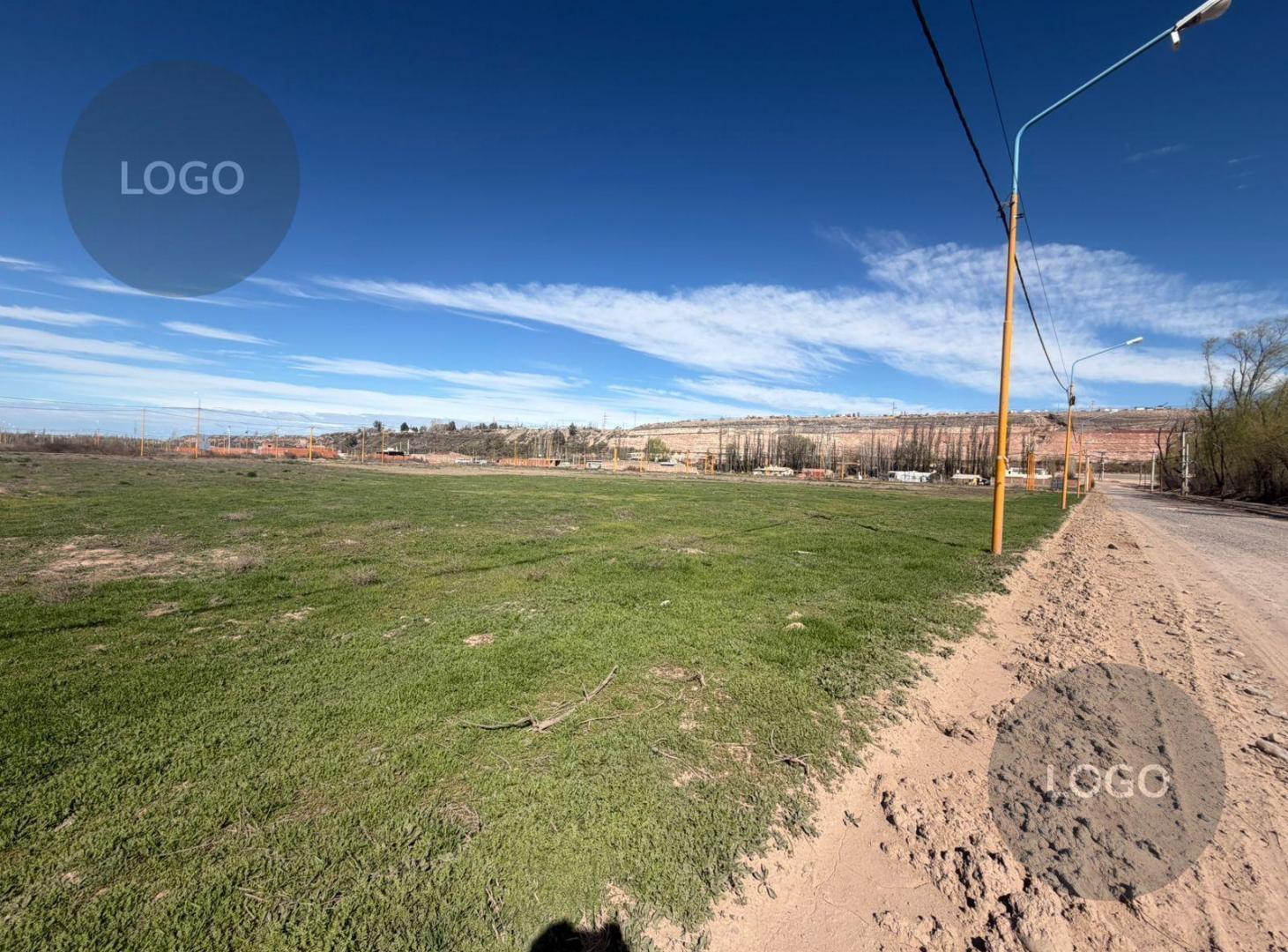 Foto de En Venta | Lote Residencial de 402 m² con Todos los Servicios | B°, imagen 5