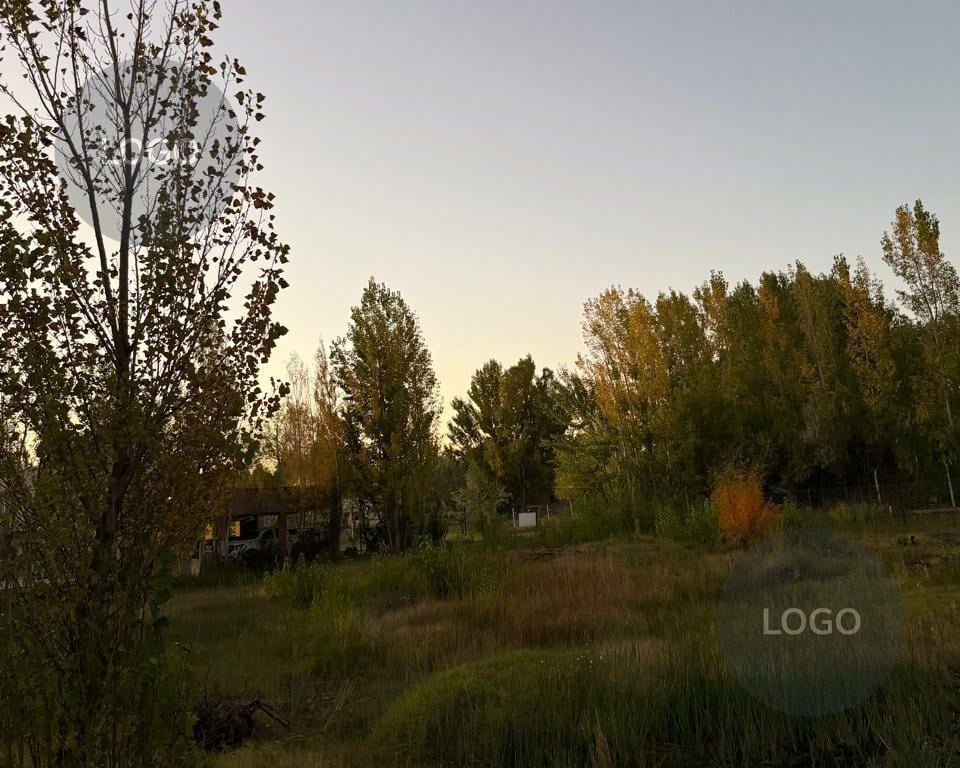 Foto de En Venta | Lote en Esquina de 1.053 m² con Servicios | B° Los Patos, imagen 2