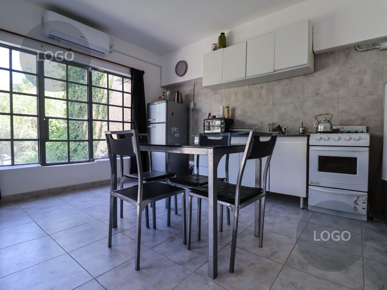 En Venta | Casa de 2 Dormitorios con Piscina – Lago Pellegrini