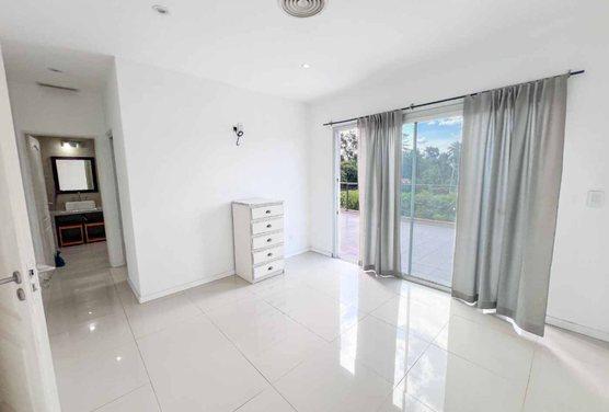 Foto de VENTA DE CASA 4 AMBIENTES EN EL BARRIO HARAS MARIA VICTORIA MORENO, imagen 5