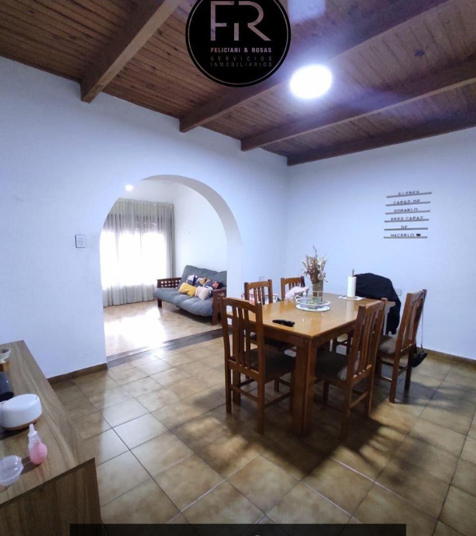 Foto de CASA 2 DORMITORIOS EN VENTA DE 130 m2 - MACROCENTRO, imagen 4