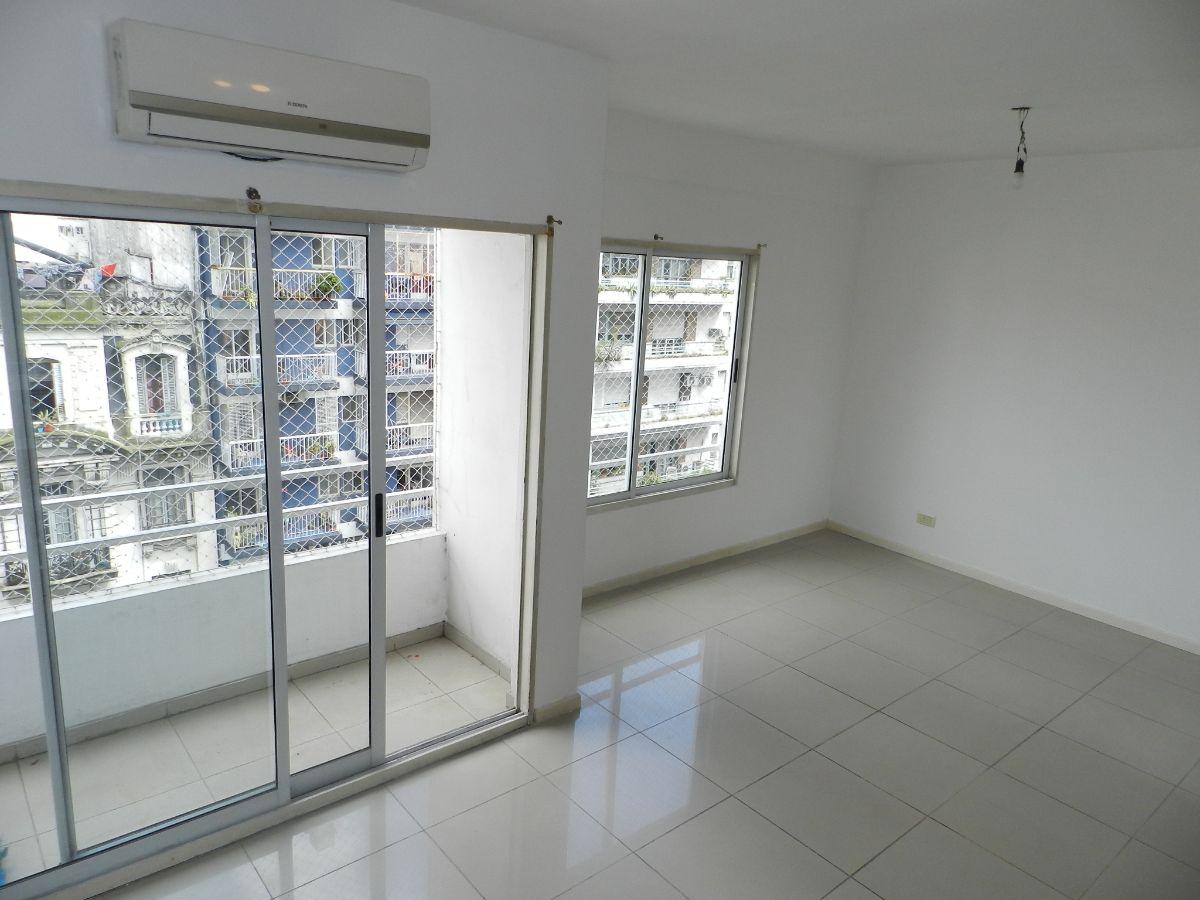 Foto de Departamento Monoambiente En Alquiler En San Cristobal, imagen 1