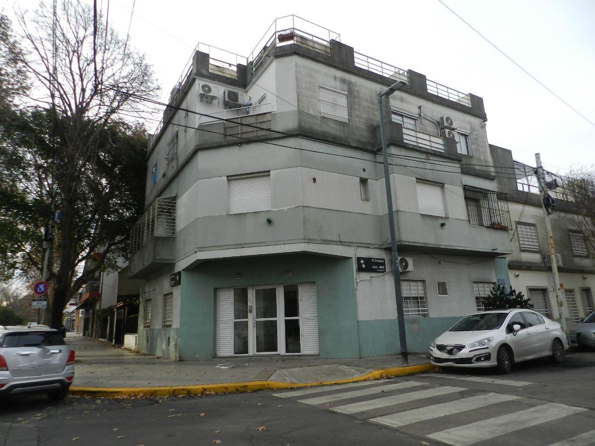 DEPARTAMENTO EN VENTA DE 3 AMBIENTES EN VERSALLES CON TERRAZA PROPIA