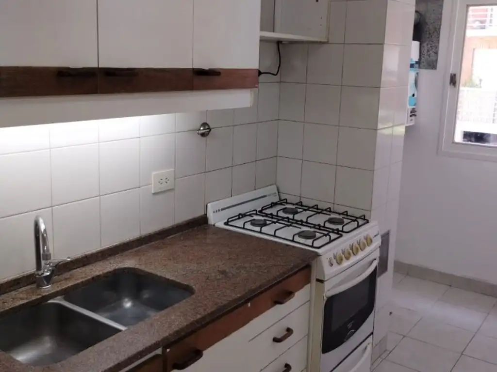Foto de Depto 2 ambiente en centro de San Isidro, imagen 1