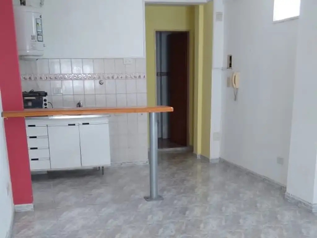 Foto de MONOAMBIENTE APTO PROFESIONAL RAMOS SUR CENTRICO, imagen 2