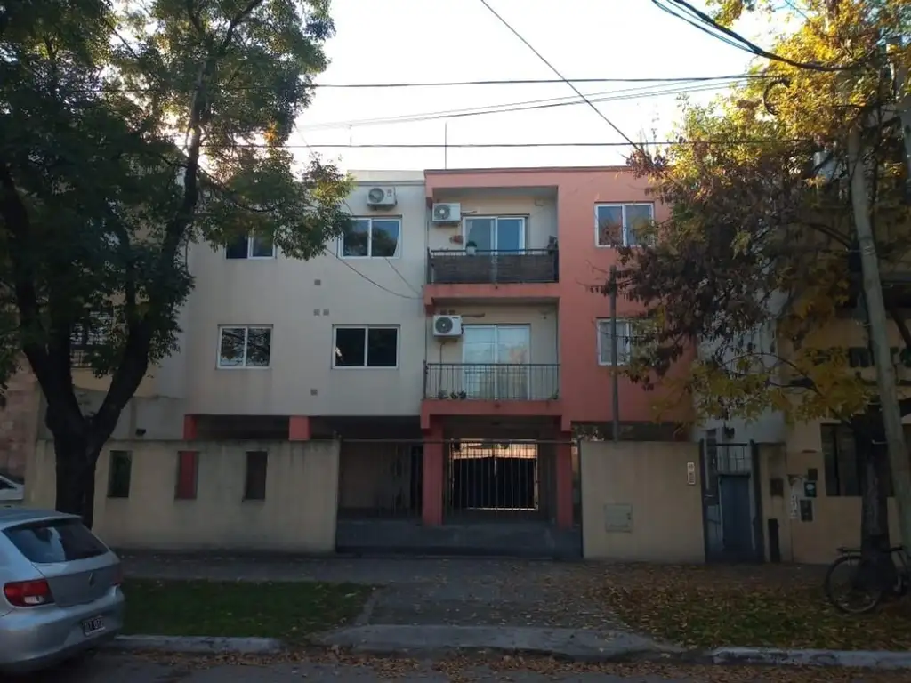 Foto de DEPARTAMENTO DE 2 AMBIENTES CON COCH. CUB 5 CUAD. EST. MERLO, imagen 1