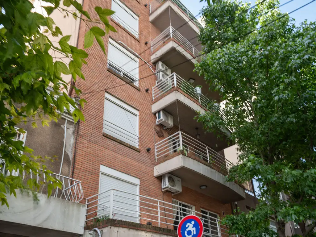 Foto de 2 AMB SEMIPISO DE 60MTS CON BALCON, A METROS DE CUENCA, imagen 3